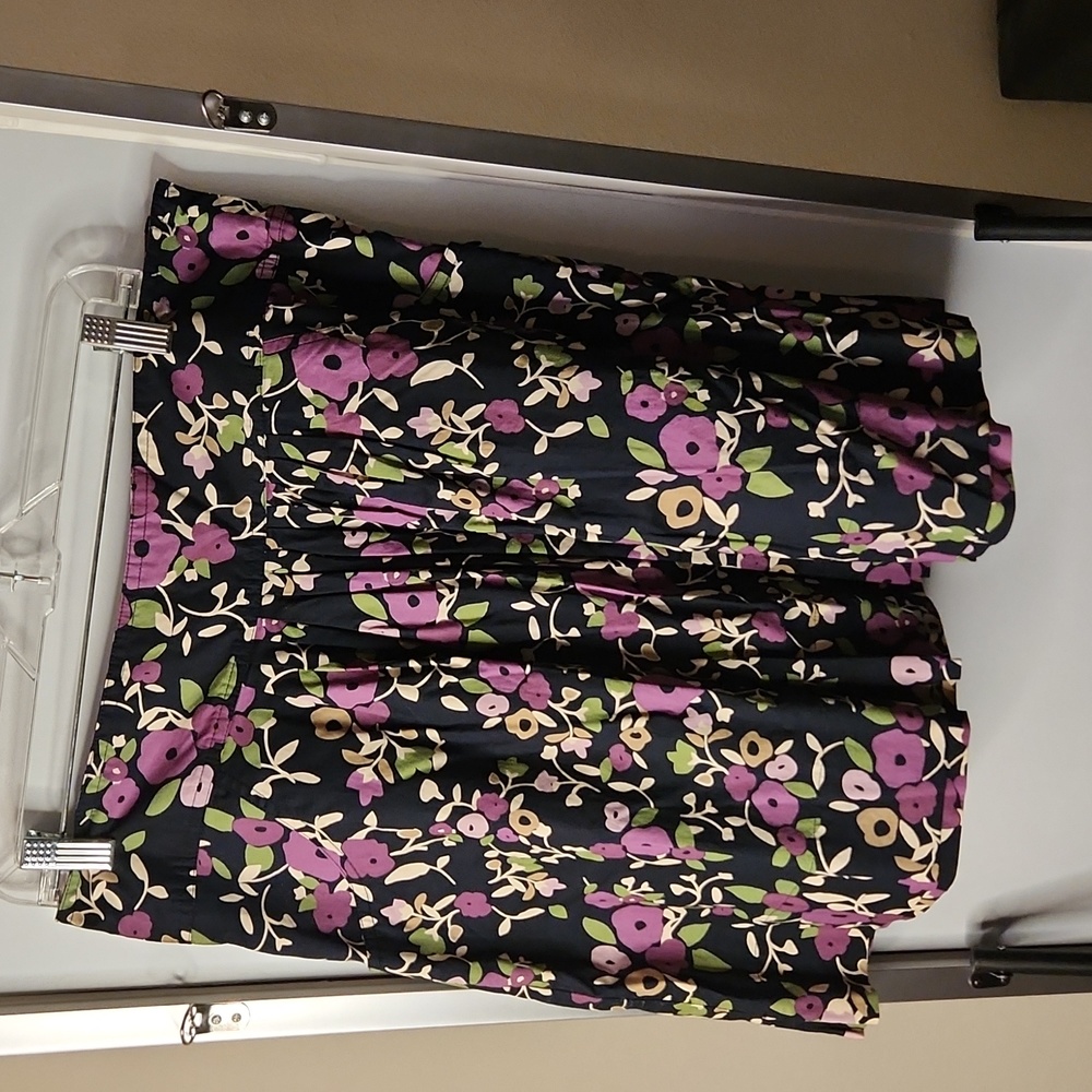 FLORAL SKIRT W FRONT POCKETS